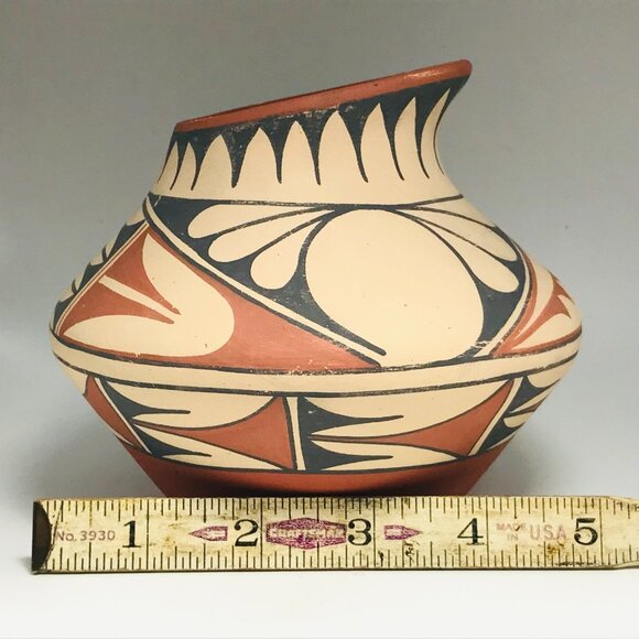 Signed Jemez Pottery Water Jar Artist A. Mora Native American Pot Red Black 4.5" - Picture 9 of 9